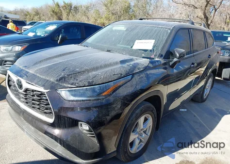 2021 Toyota Highlander Le from USA, damaged, VIN 5TDBZRBHXMS102320